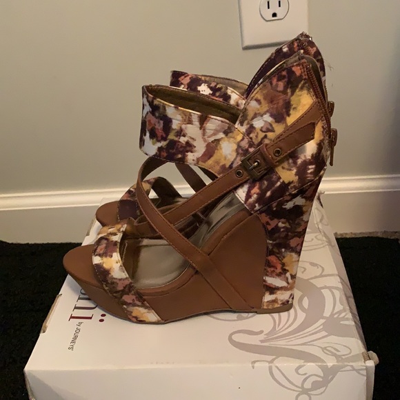 Wedges - Picture 4 of 6